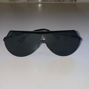 Fendi never been worn Sunglasses
